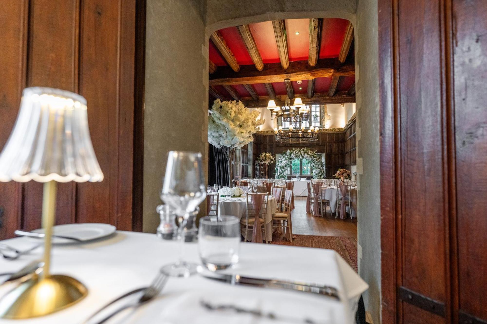Weston Manor Hotel Екстериор снимка