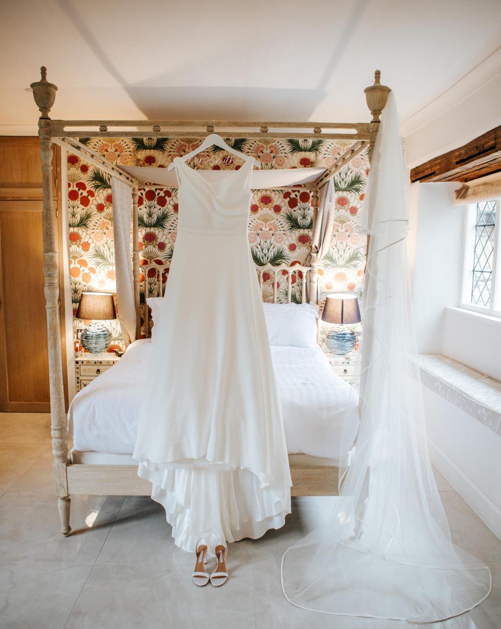 Weston Manor Hotel Екстериор снимка